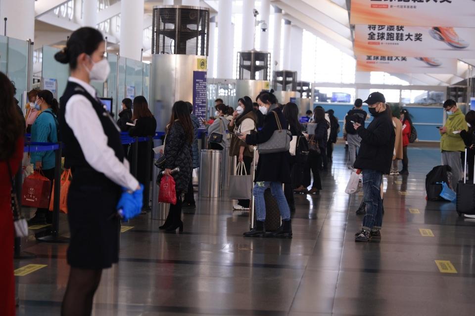 內地春節七天累計發送旅客2.26億人次較去年同期增長71.2-