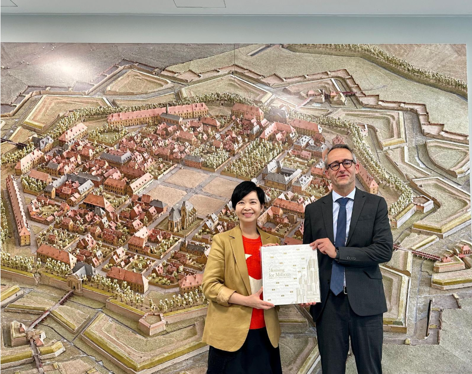 hk_c_1747973249646036841.png hk_c_image.png