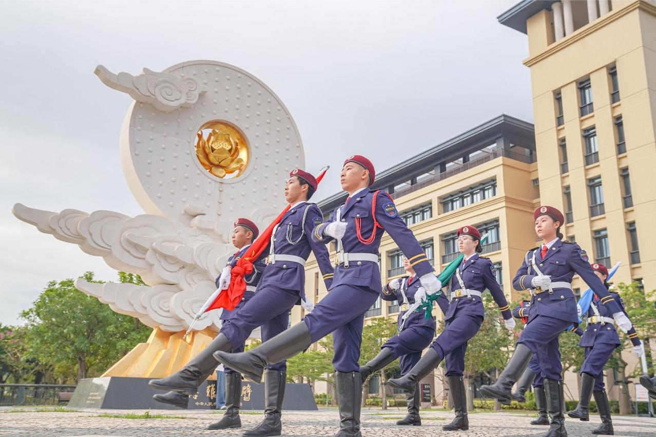 澳大舉行升旗儀式慶祝澳門特區成立26周年