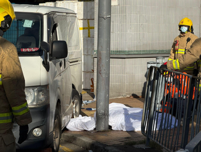 香港大埔車禍增至兩死兩傷 60歲私家車司機被捕