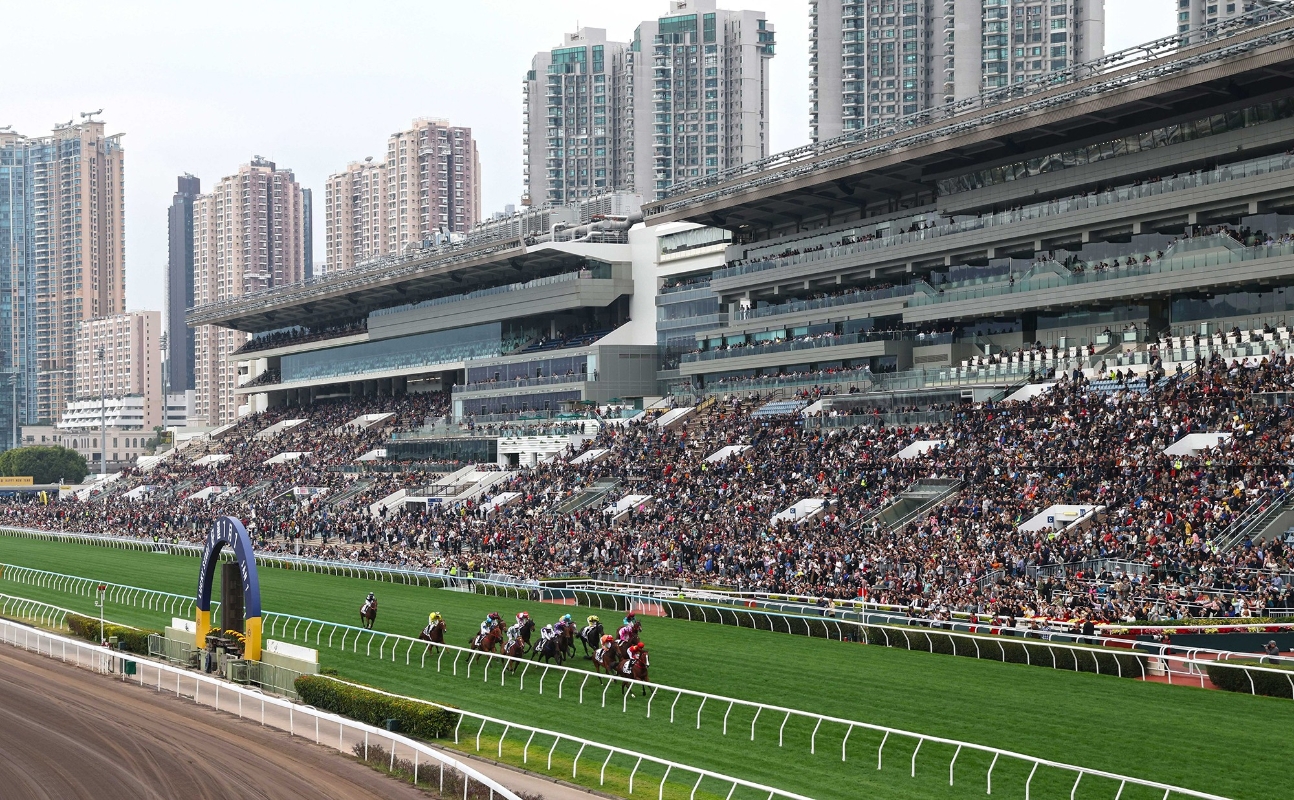 香港馬會&ldquo;好運1月1&rdquo;賽馬日丁財兩旺