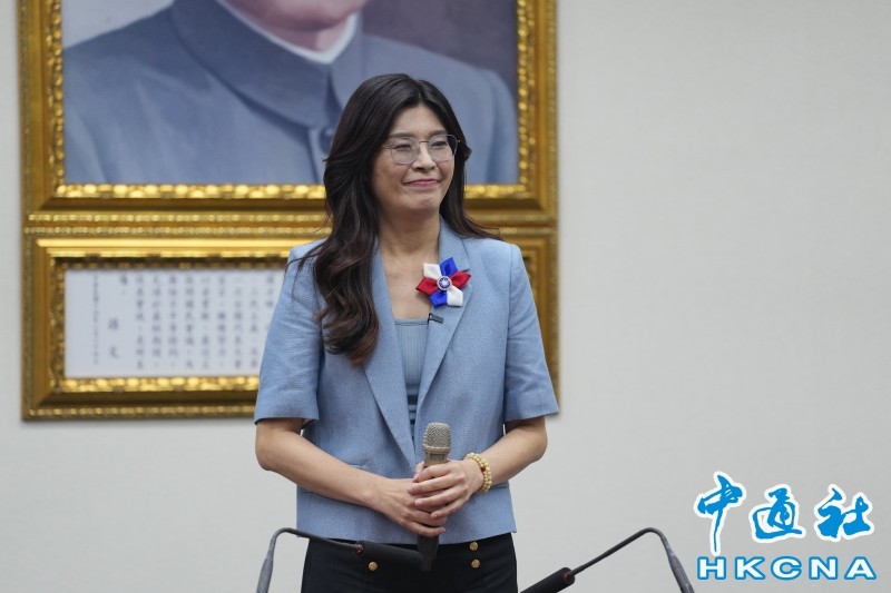 蔡正元將入獄 國民黨頒發最高榮譽獎章送暖